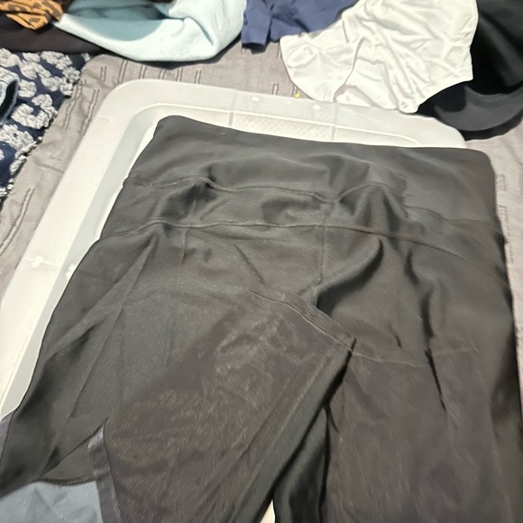 Under Armour Compression Leggings XL like New! - Picture 5 of 5